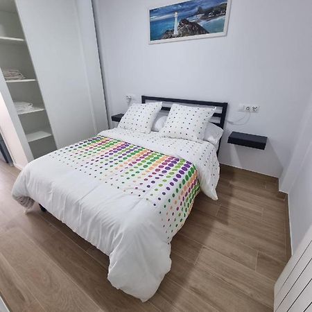 Apartamento Regina ซานติอาโก เด กอมโปสเตลา ภายนอก รูปภาพ